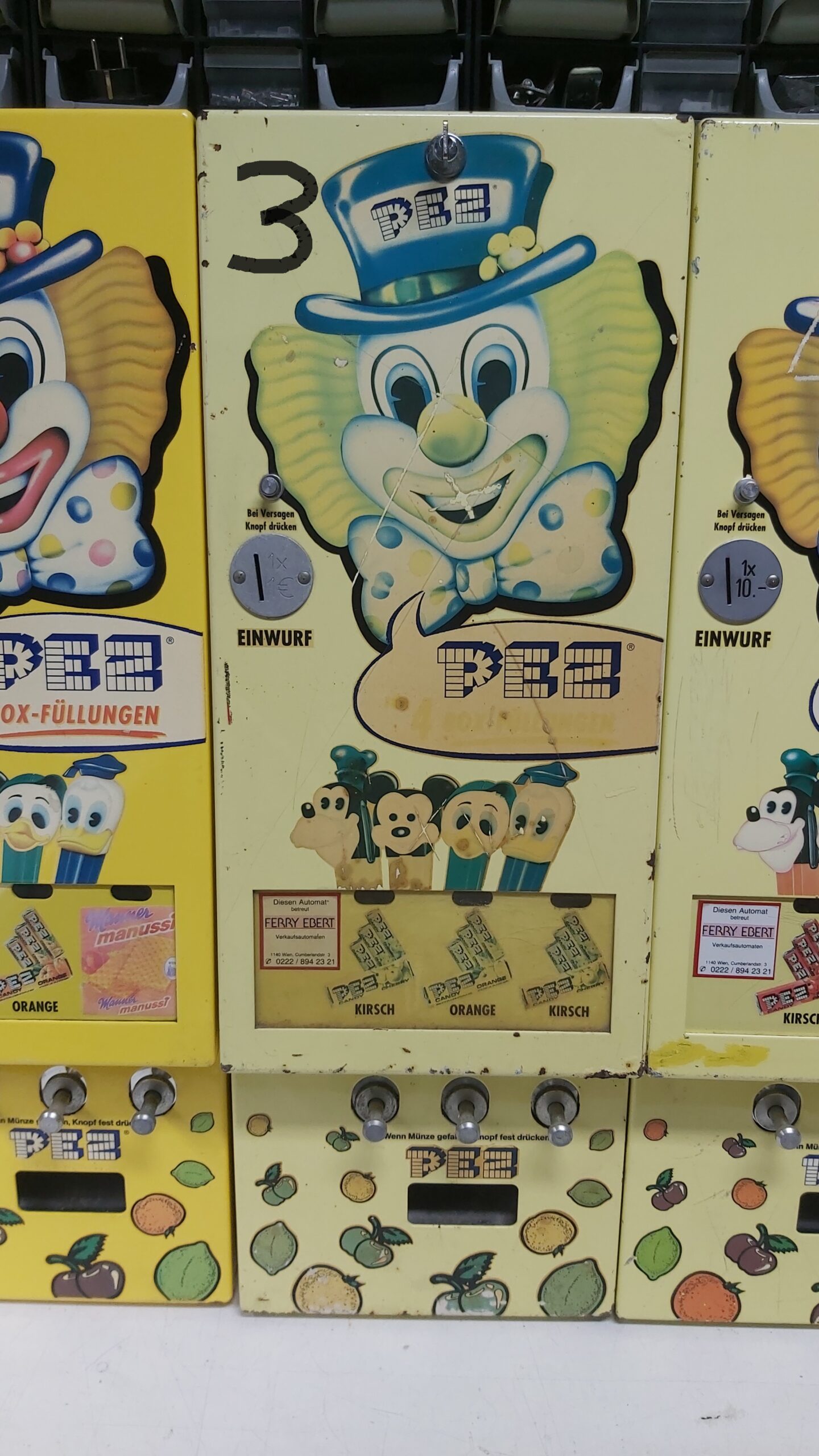mehrere Warenautomaten PEZ Automat Clown Originalzustand