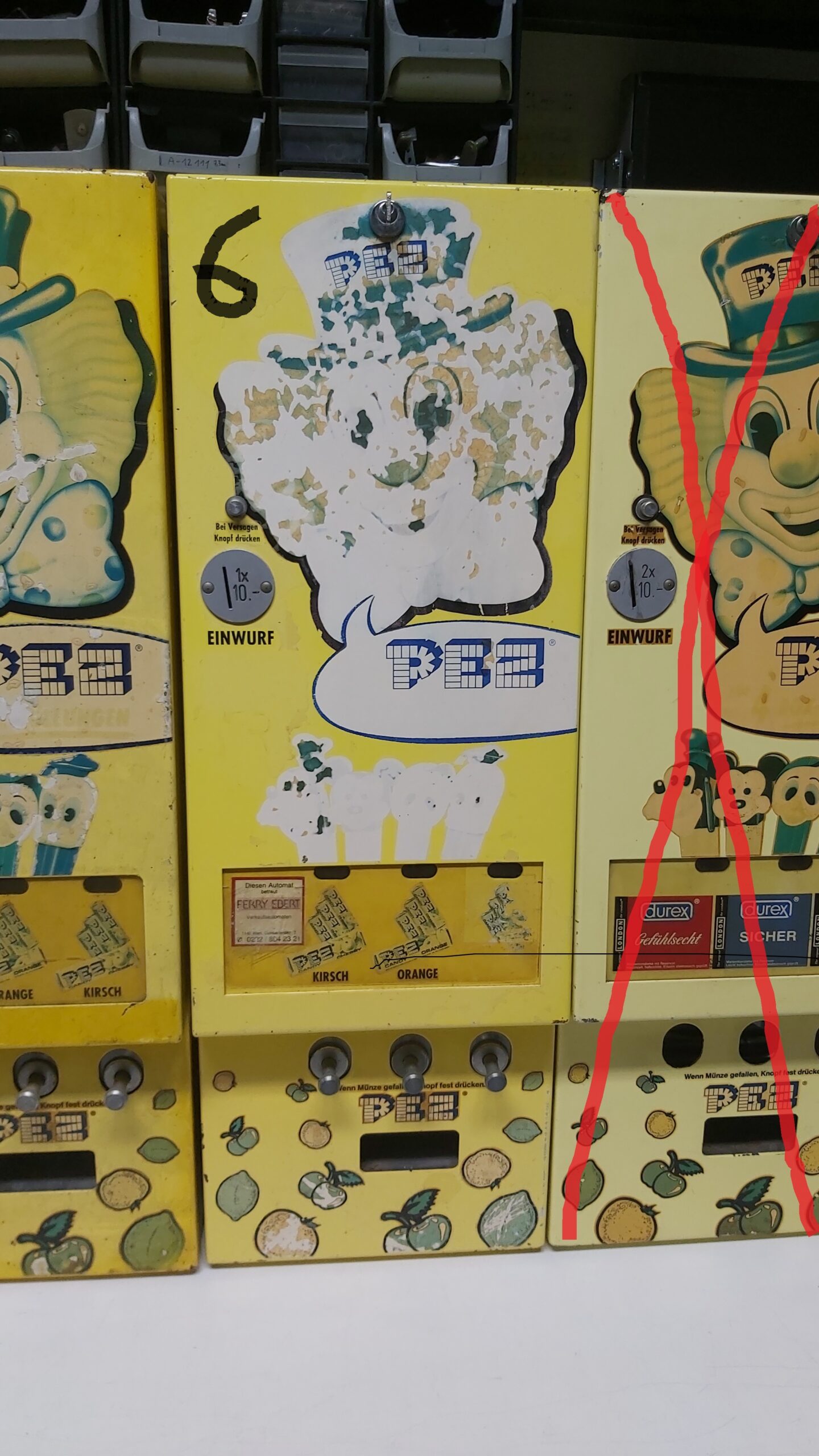 mehrere Warenautomaten PEZ Automat Clown Originalzustand